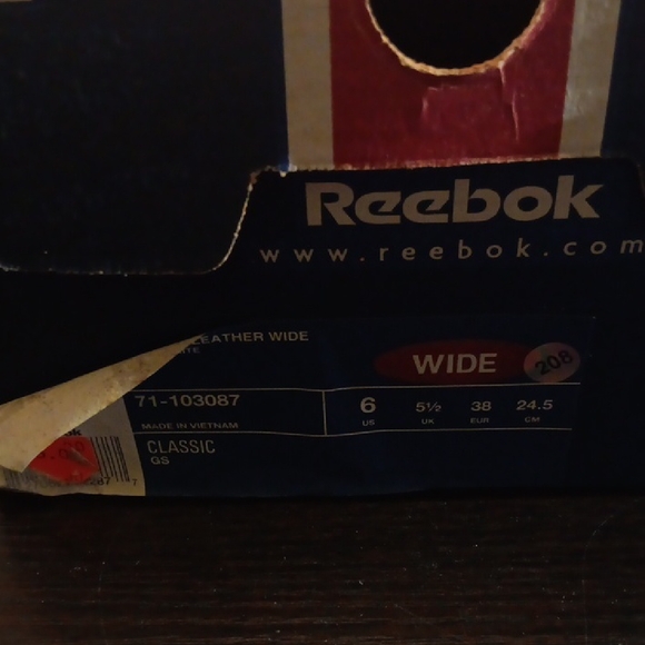 Reebok Classic Rare From 90s/2000s Mens 6 Womens 7.5 NWT & BOX - Picture 9 of 10